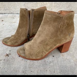 Danica Peep bootie FRYE size 9.5